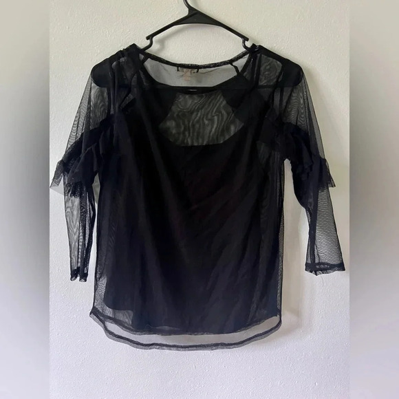 Eyeshadow Sheer Ruffle Detail Blouse - Small - Picture 3 of 3
